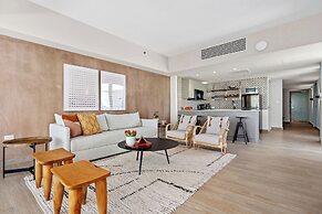 HiBird- Apartment and Suites Hotel