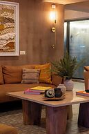 HiBird- Apartment and Suites Hotel