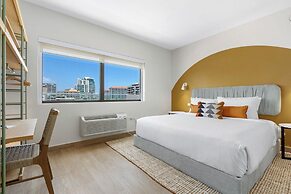 HiBird- Apartment and Suites Hotel