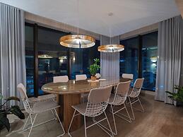 HiBird- Apartment and Suites Hotel