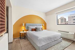 HiBird- Apartment and Suites Hotel