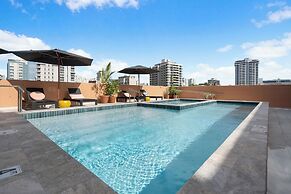 HiBird- Apartment and Suites Hotel