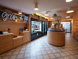 HiBird- Apartment and Suites Hotel
