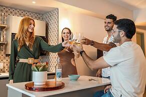 HiBird- Apartment and Suites Hotel