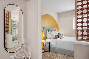 HiBird- Apartment and Suites Hotel