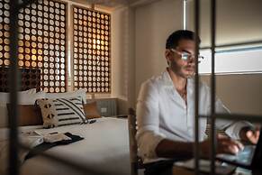 HiBird- Apartment and Suites Hotel