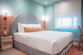 HiBird- Apartment and Suites Hotel