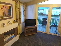 Lovely 3-bed Lodge in Towyn Near Rhyl