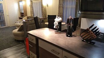 Lovely 3-bed Lodge in Towyn Near Rhyl