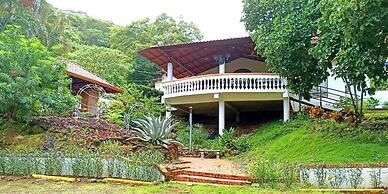 Hotel Casa Blanca
