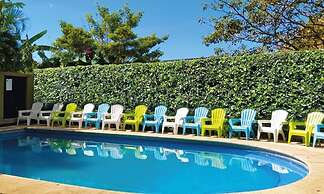 Hotel Coco Heights Condos