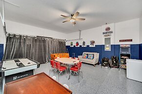 Magnificent 12bd House Perfect for Family Gatherings, Close to Disney 