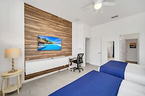 Magnificent 12bd House Perfect for Family Gatherings, Close to Disney 