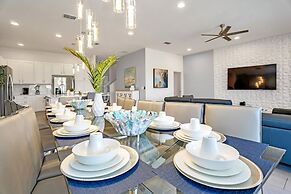 Magnificent 12bd House Perfect for Family Gatherings, Close to Disney 