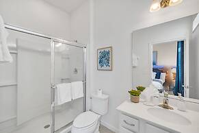 Magnificent 12bd House Perfect for Family Gatherings, Close to Disney 