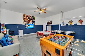 Magnificent 12bd House Perfect for Family Gatherings, Close to Disney 