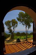 Pyrgaraki Studios and Apartments