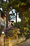 Pyrgaraki Studios and Apartments