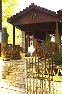 Pyrgaraki Studios and Apartments