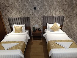 The Kings Park Grand