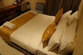 The Kings Park Grand