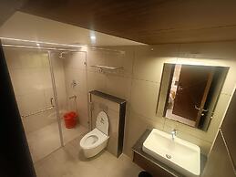 The Kings Park Grand