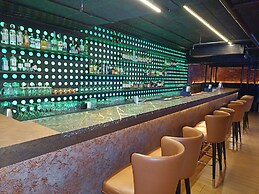 The Kings Park Grand