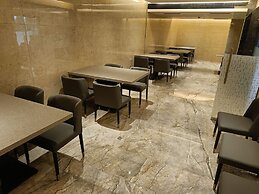 The Kings Park Grand