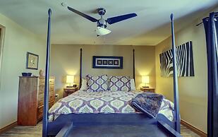 E8 Drake Landing 2br + Loft 2 Bedroom Condo by RedAwning