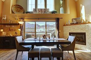 E8 Drake Landing 2br + Loft 2 Bedroom Condo by RedAwning