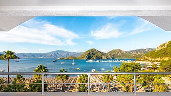 Faros Premium Beach Hotel