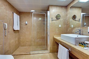 Faros Premium Beach Hotel