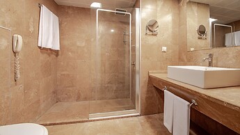 Faros Premium Beach Hotel