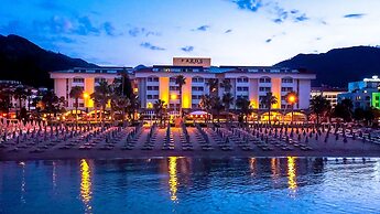 Faros Premium Beach Hotel