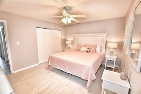 0212 Waters Edge Resort 3 Bedroom Condo by RedAwning