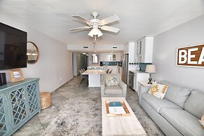 0212 Waters Edge Resort 3 Bedroom Condo by RedAwning