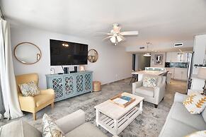 0212 Waters Edge Resort 3 Bedroom Condo by RedAwning