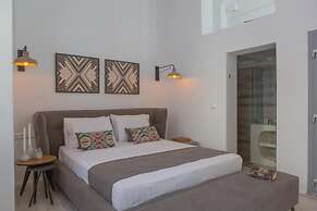 Naxos Riviera Suites