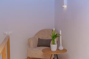 Naxos Riviera Suites