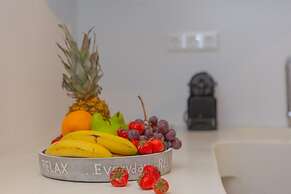 Naxos Riviera Suites