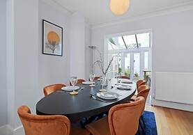 The Townhouse By My Getaways Free Parking