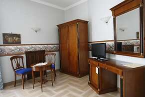 Hotel Miralago