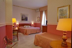 Hotel Miralago