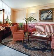 Hotel Miralago