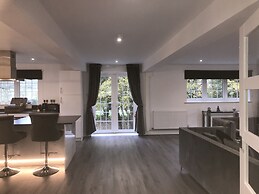 Stunning 3 bed Lodge 2000sq