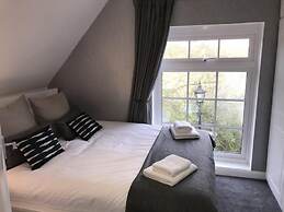 Stunning 100-year-old Converted Coach House