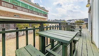 Gangneung Haewadal Pension