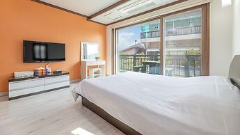 Gangneung Haewadal Pension