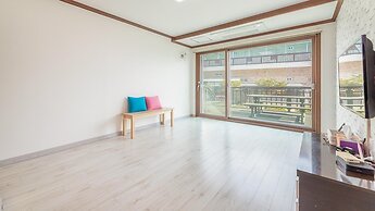 Gangneung Haewadal Pension