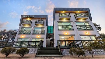 Gangneung Haewadal Pension
